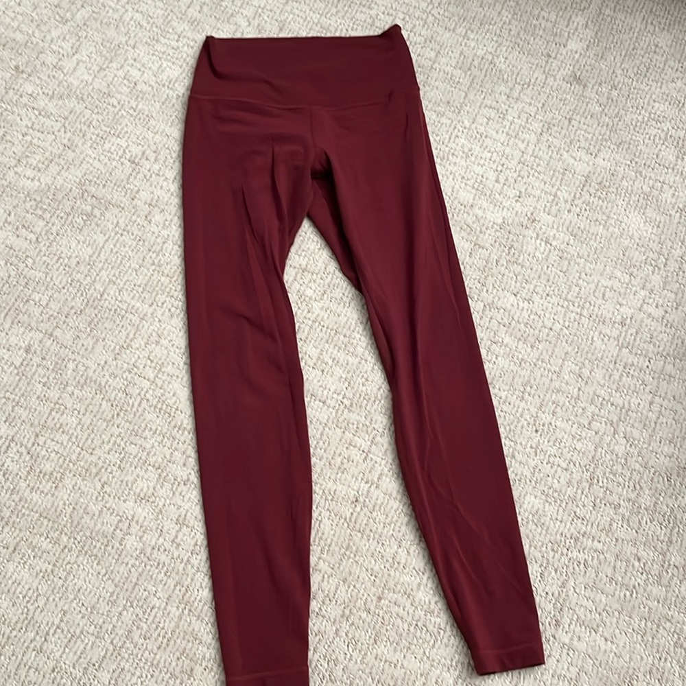 Lululemon Align size 6 28” inseam